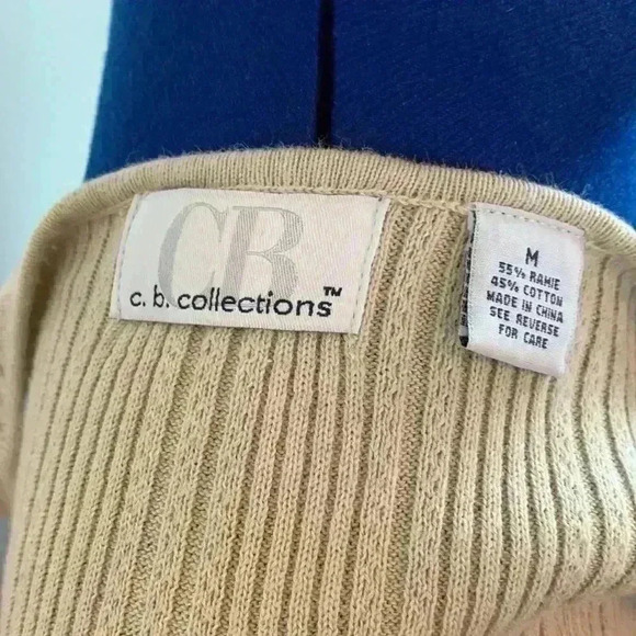 Cb Collection Knit Shell. Perfect base piece. Size M. - Picture 5 of 5